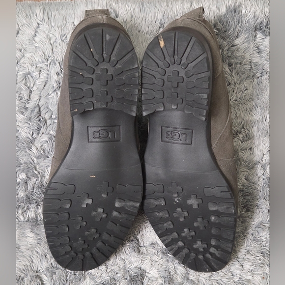 Ugg Aureo II Waterproof Suede Bootie - Size 8 - Picture 3 of 3